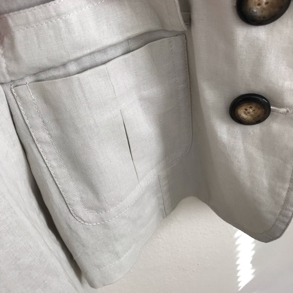 NWT BCBG MAX AZRIA Oak Button Down Blazer - Picture 4 of 8